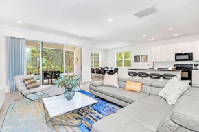 Modern 6BR Home - Pool BBQ Hot Tub - Near Disney